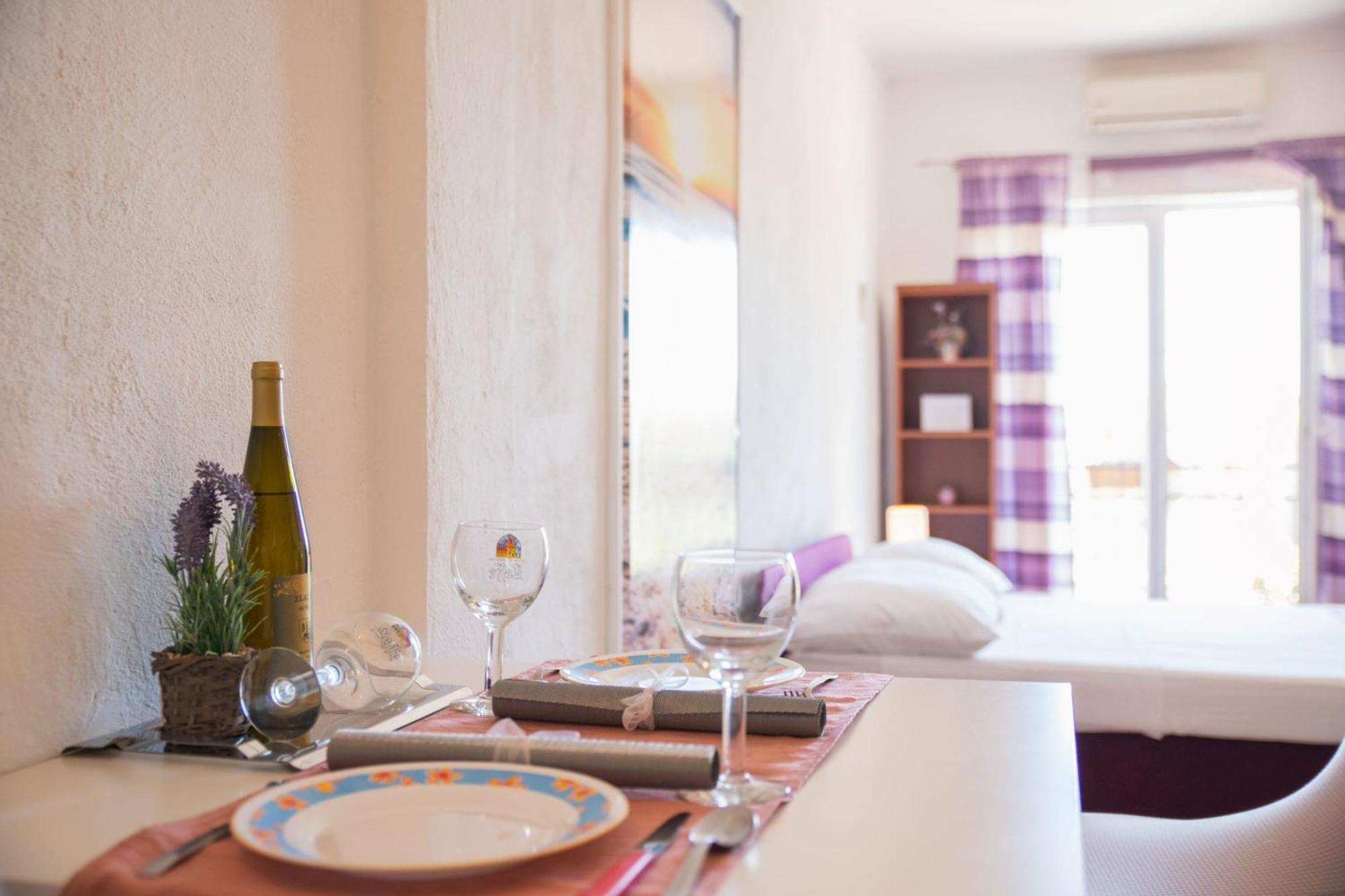 Apartment Livaja Kaštel Novi Zimmer foto