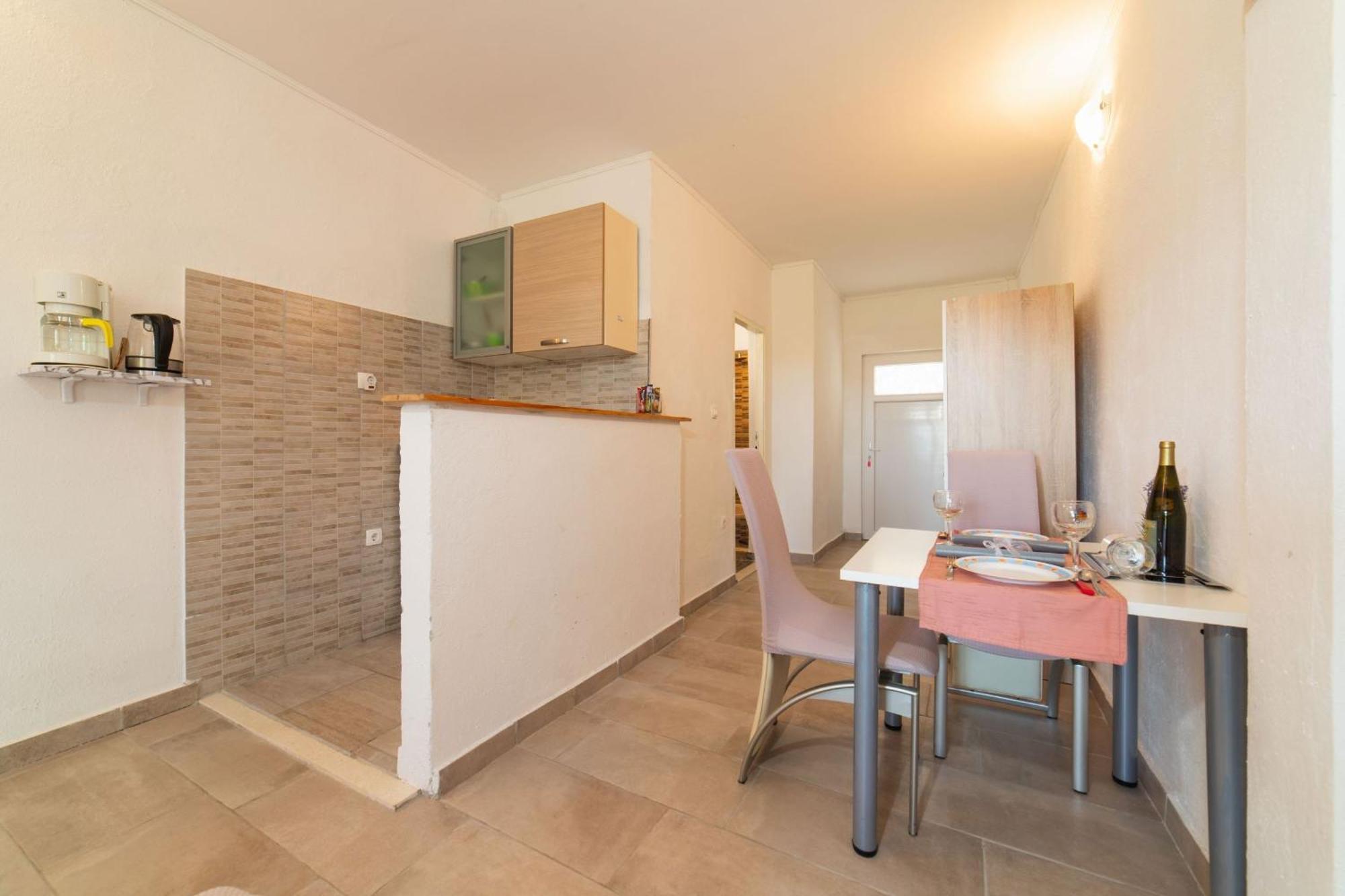 Apartment Livaja Kaštel Novi Zimmer foto
